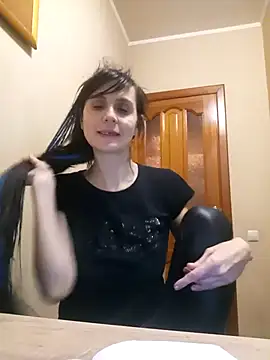 Francenia lolis online show from November 21, 2025, 4:06 pm