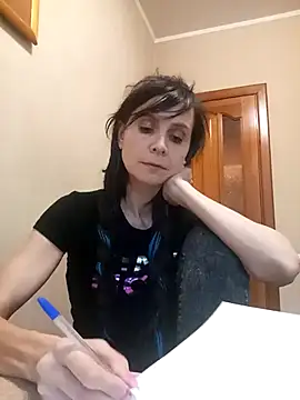 Francenia lolis online show from November 6, 2025, 2:10 pm