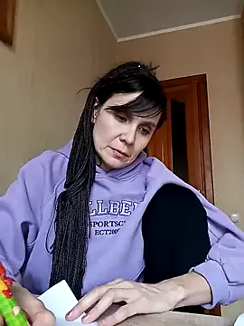 Francenia lolis online show from March 14, 2025, 1:24 pm