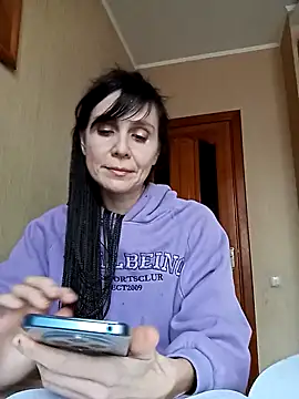 Francenia lolis online show from February 1, 2025, 10:59 am