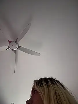 Snapshot of -Sexy_Barbie- chatting on February 11, 2026, 8:14 am -Sexy Barbie- online show from February 11, 2026, 8:14 am