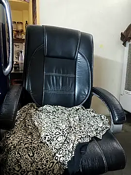 Snapshot of Madhavi_mishra chatting on October 21, 2025, 5:07 am Madhavi mishra online show from October 21, 2025, 5:07 am