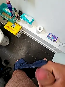 Snapshot of eric69_69 chatting on September 27, 2025, 8:53 am eric69 69 online show from September 27, 2025, 8:53 am