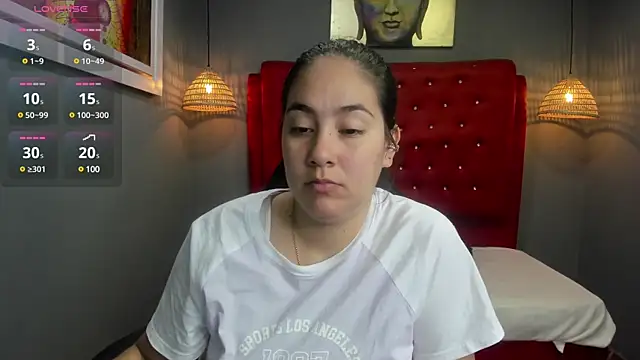 lizzaxs online show from March 18, 2025, 1:55 pm