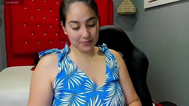 lizzaxs online show from February 6, 2025, 7:51 pm