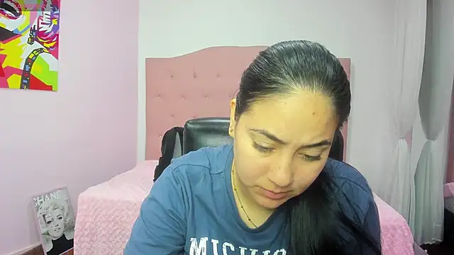 lizzaxs online show from October 16, 2025, 1:19 pm