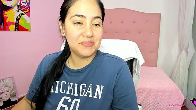 lizzaxs online show from October 25, 2025, 1:45 pm