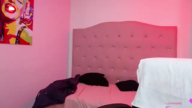 lizzaxs online show from September 26, 2025, 11:17 am