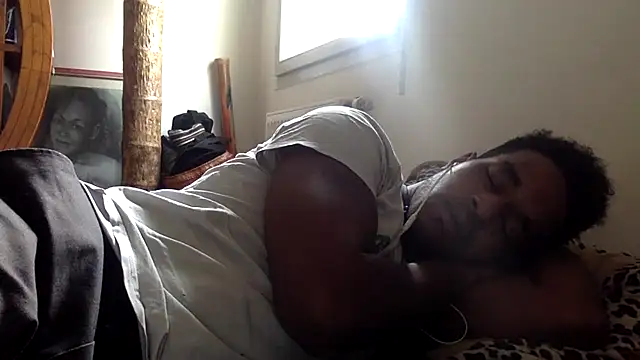 Snapshot of POPAYE972 chatting on February 10, 2026, 11:09 am POPAYE972 online show from February 10, 2026, 11:09 am