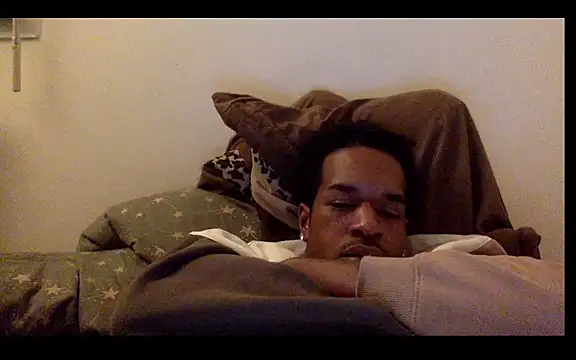 Snapshot of POPAYE972 chatting on February 21, 2026, 10:34 pm POPAYE972 online show from February 21, 2026, 10:34 pm