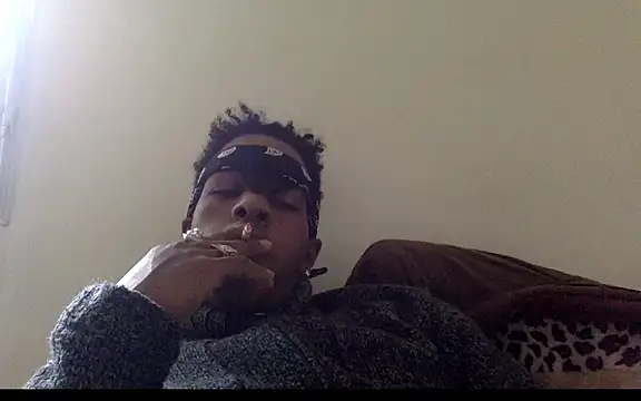 Snapshot of POPAYE972 chatting on February 14, 2026, 11:43 am POPAYE972 online show from February 14, 2026, 11:43 am