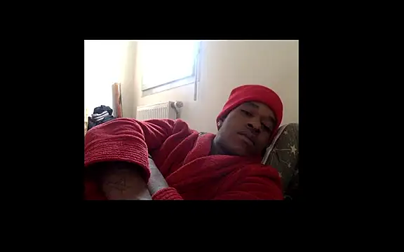 Snapshot of POPAYE972 chatting on February 11, 2026, 1:33 pm POPAYE972 online show from February 11, 2026, 1:33 pm