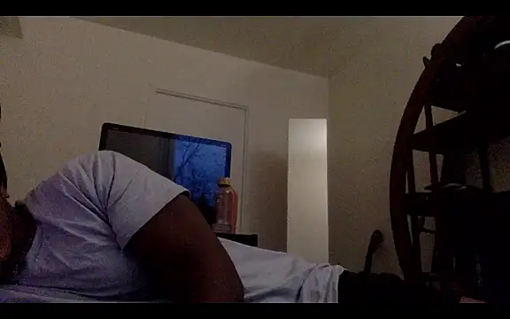 POPAYE972 online show from December 2, 2025, 7:10 am