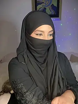 Zeynep-Lahsen online show from December 5, 2024, 2:39 pm