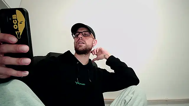 mikealcorleone online show from February 20, 2025, 9:31 pm