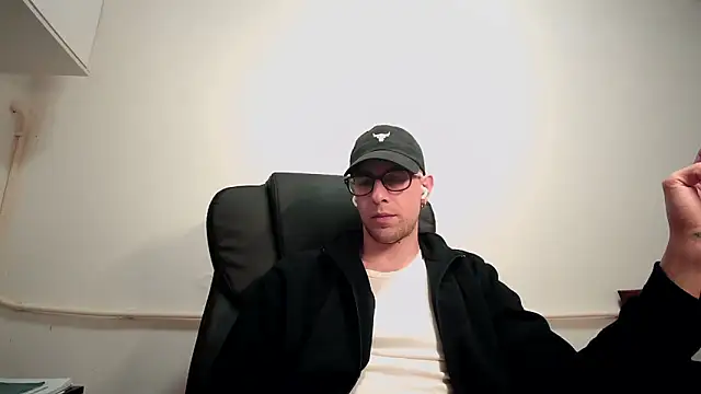 mikealcorleone online show from February 23, 2025, 8:11 pm