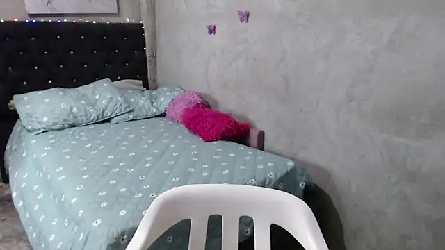 Snapshot of GeovannaFranco chatting on September 8, 2025, 7:02 pm GeovannaFranco online show from September 8, 2025, 7:02 pm