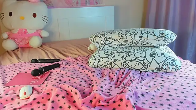 Snapshot of kuraii1_ chatting on October 17, 2025, 2:04 am kuraii1  online show from October 17, 2025, 2:04 am