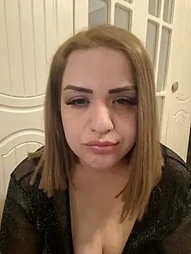 cansuozell online show from December 22, 2025, 5:35 pm