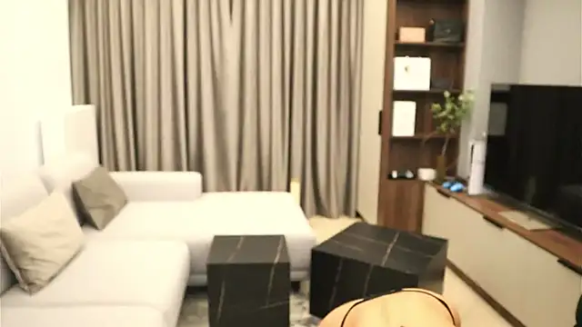 Snapshot of IrisNoire chatting on September 18, 2025, 7:06 pm IrisNoire online show from September 18, 2025, 7:06 pm