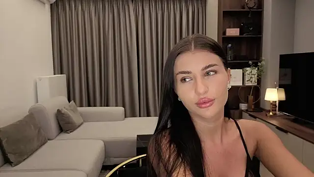 IrisNoire online show from April 8, 2026, 7:59 pm