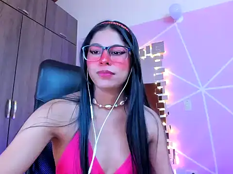  ALLYSON18  online show from March 20, 2025, 5:47 pm