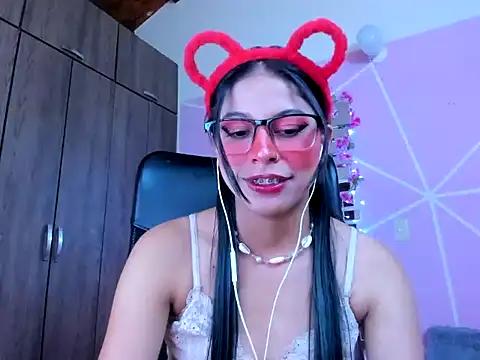 ALLYSON18  online show from March 7, 2025, 5:38 pm
