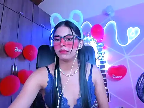  ALLYSON18  online show from February 19, 2025, 5:38 pm