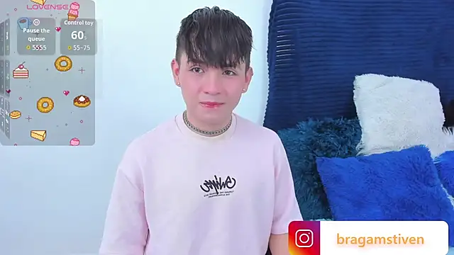 Snapshot of Bragam_Stiven chatting on September 29, 2025, 10:26 pm Bragam Stiven online show from September 29, 2025, 10:26 pm