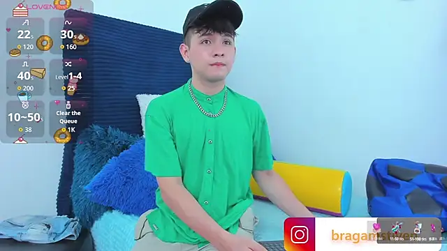Snapshot of Bragam_Stiven chatting on September 27, 2025, 9:26 am Bragam Stiven online show from September 27, 2025, 9:26 am