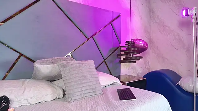 Snapshot of ammy_durand chatting on October 6, 2025, 7:36 pm ammy durand online show from October 6, 2025, 7:36 pm