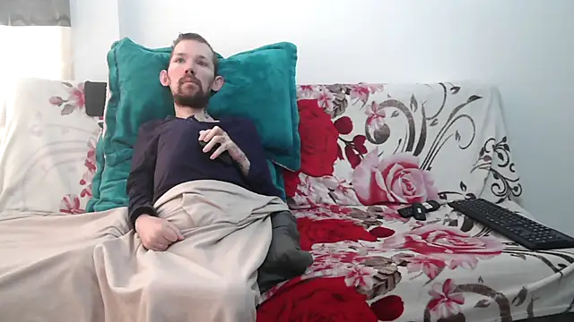 Sophia and Thomas online show from April 10, 2026, 7:10 pm