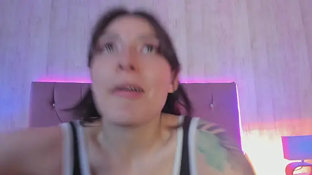 Snapshot of Karito-28 chatting on October 3, 2025, 12:39 pm Karito-28 online show from October 3, 2025, 12:39 pm