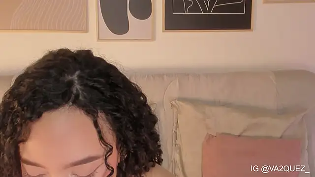 Heyloreley online show from February 4, 2026, 3:12 am