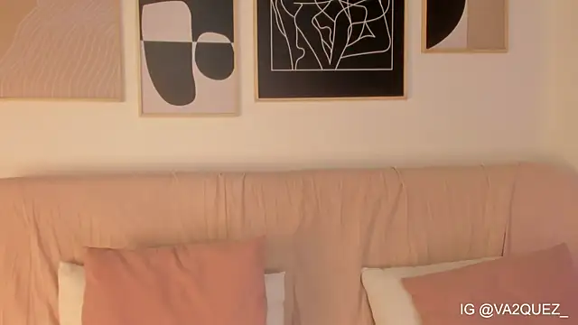 Heyloreley online show from November 11, 2025, 1:22 am