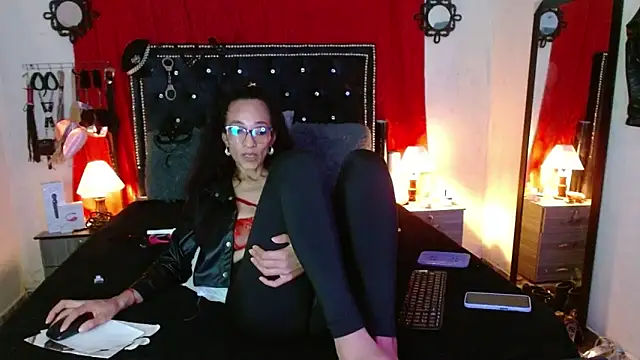 Snapshot of SamaraMartinez chatting on October 3, 2025, 10:22 pm SamaraMartinez online show from October 3, 2025, 10:22 pm