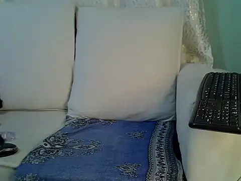 Caryyyl online show from February 6, 2026, 6:09 am