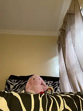 NickyBabes online show from March 13, 2026, 5:23 am