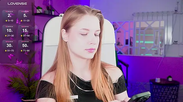 CuteMousee online show from September 27, 2025, 5:57 am