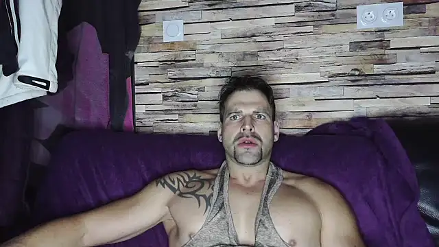 XxBigboybandxX online show from January 18, 2025, 9:13 pm