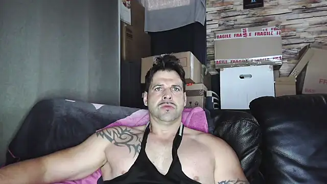 XxBigboybandxX online show from April 11, 2026, 7:38 am