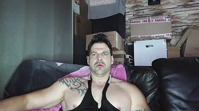 XxBigboybandxX online show from April 11, 2026, 7:45 am