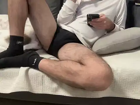 4small4inchlol online show from March 21, 2026, 2:13 am