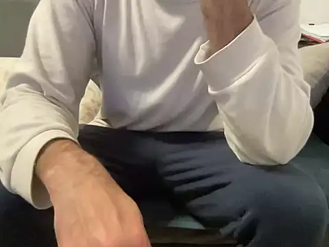 Snapshot of 4small4inchlol chatting on February 28, 2026, 6:51 pm 4small4inchlol online show from February 28, 2026, 6:51 pm