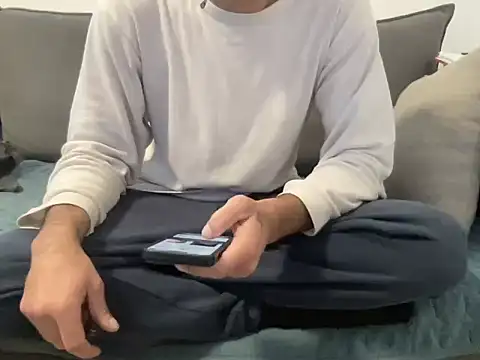 Snapshot of 4small4inchlol chatting on March 1, 2026, 9:42 am 4small4inchlol online show from March 1, 2026, 9:42 am