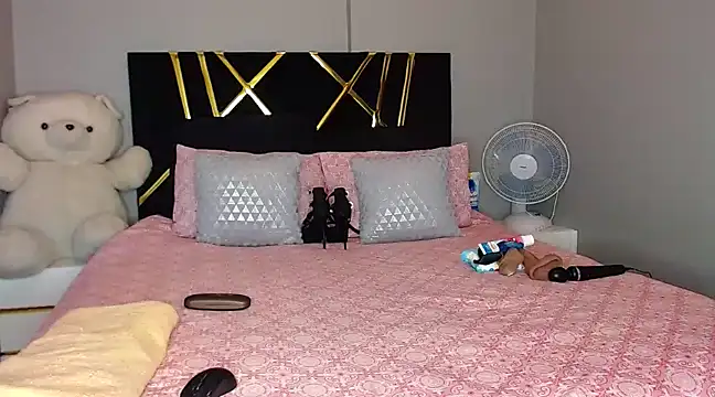 MissBigNipples online show from March 3, 2025, 4:21 am