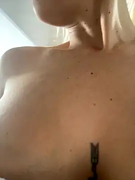 alicev kitty online show from October 22, 2025, 12:59 pm