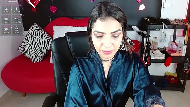 Carolaine69  online show from February 25, 2025, 2:04 pm