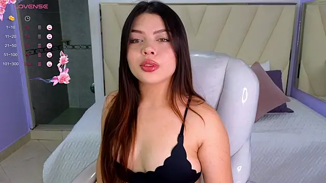 Sexy paradise18  online show from March 8, 2025, 4:23 am