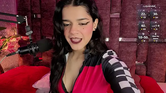 Snapshot of ValerieKay_ chatting on September 23, 2025, 9:00 pm ValerieKay  online show from September 23, 2025, 9:00 pm